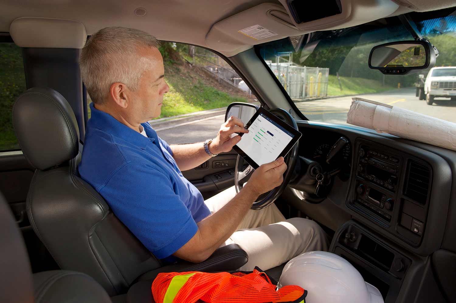 LinkWare Live Viewed on a Tablet in the Car